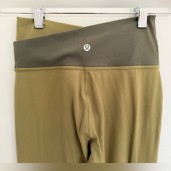 Lululemon Throwback Astro Pant | Size 4 - Picture 7 of 11